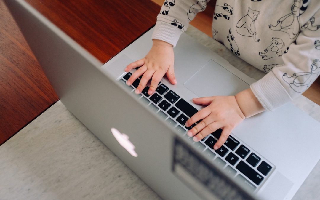 L’accueil d’un au pair : une solution pour allier télétravail et garde d’enfant en toute sérénité.